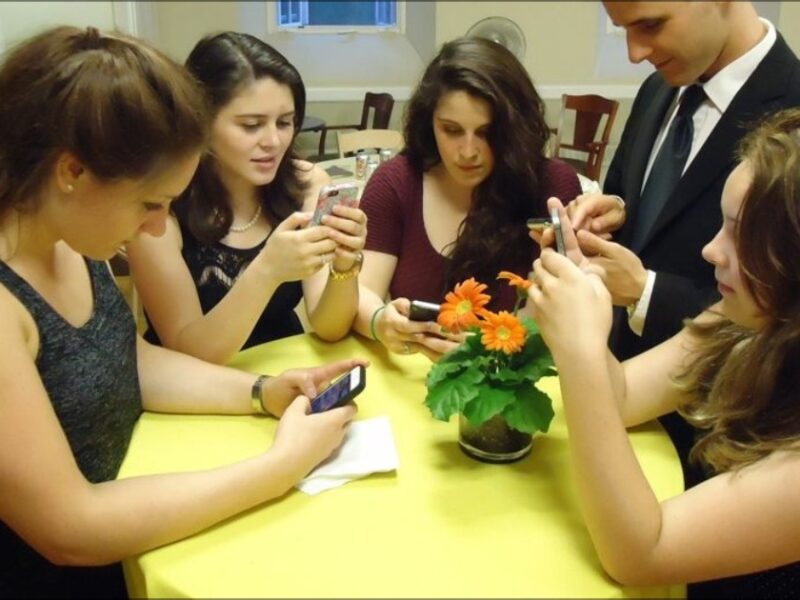 Familias «Comunicadoras» de Paz, Bienestar y Talento